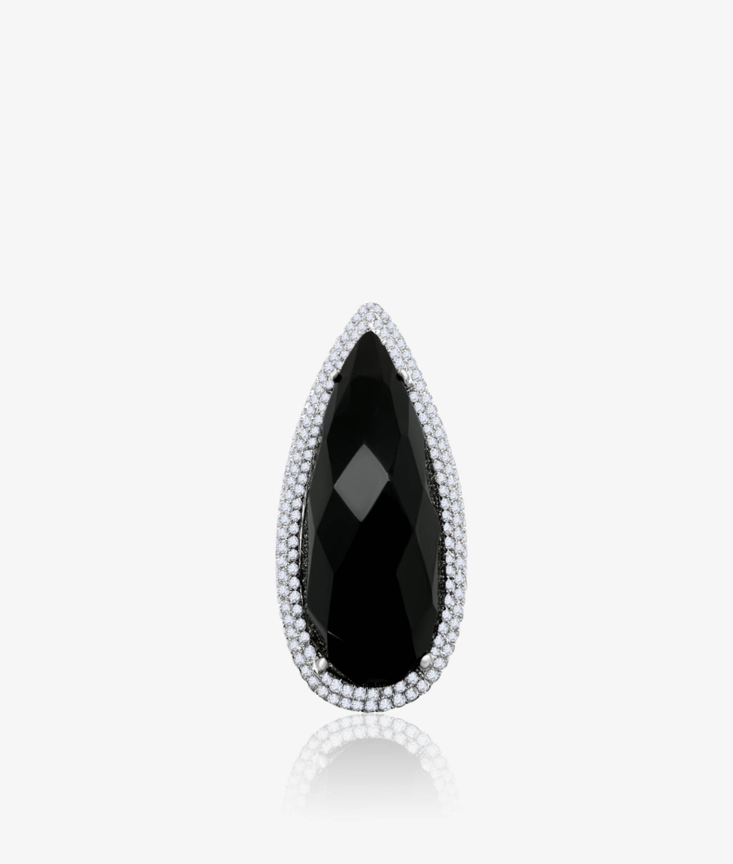 Onyx Ring with Brilliant-Cut Diamonds
