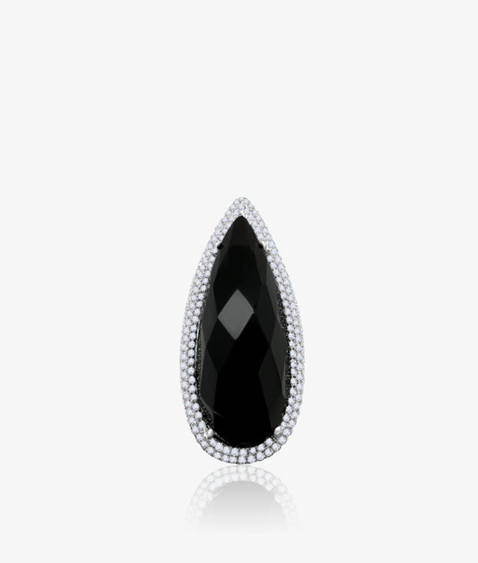 Onyx Ring with Brilliant-Cut Diamonds